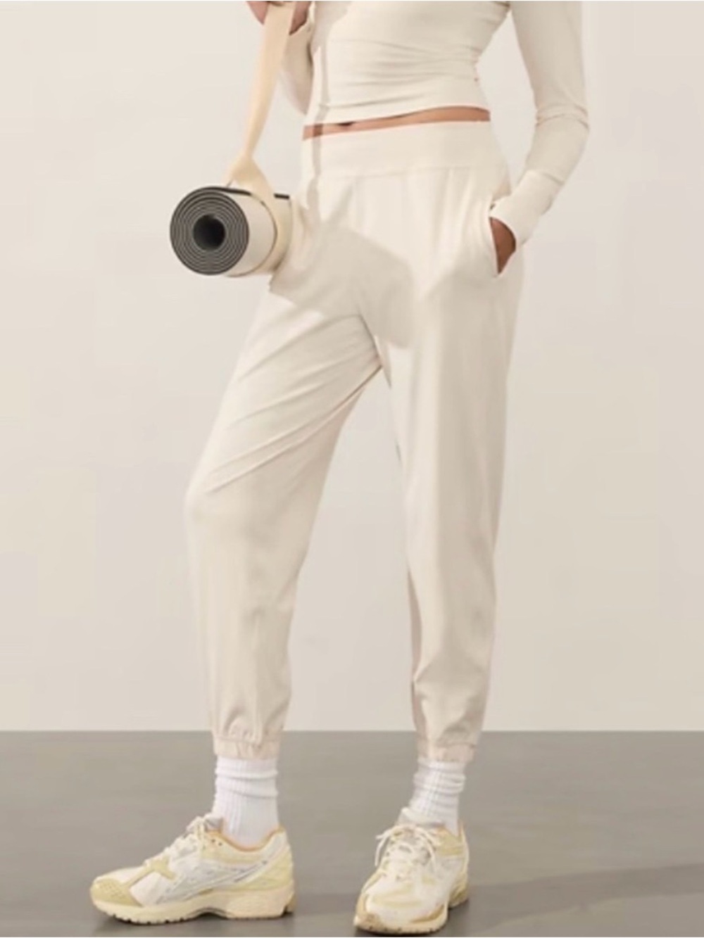 Athleta | Softluxe Jogger Sweatpants,‎ Medium Tall, Bone